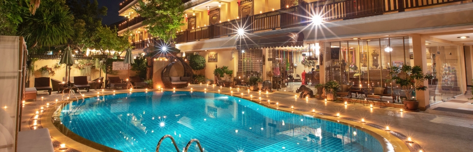 At Chiang Mai Hotel